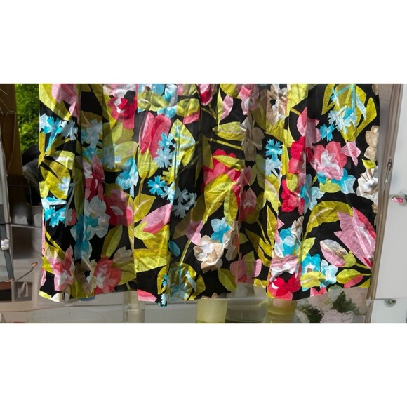 Talbots Black Tropical Floral Skirt Size 14 Knee Length Side Zipper - Picture 3 of 6